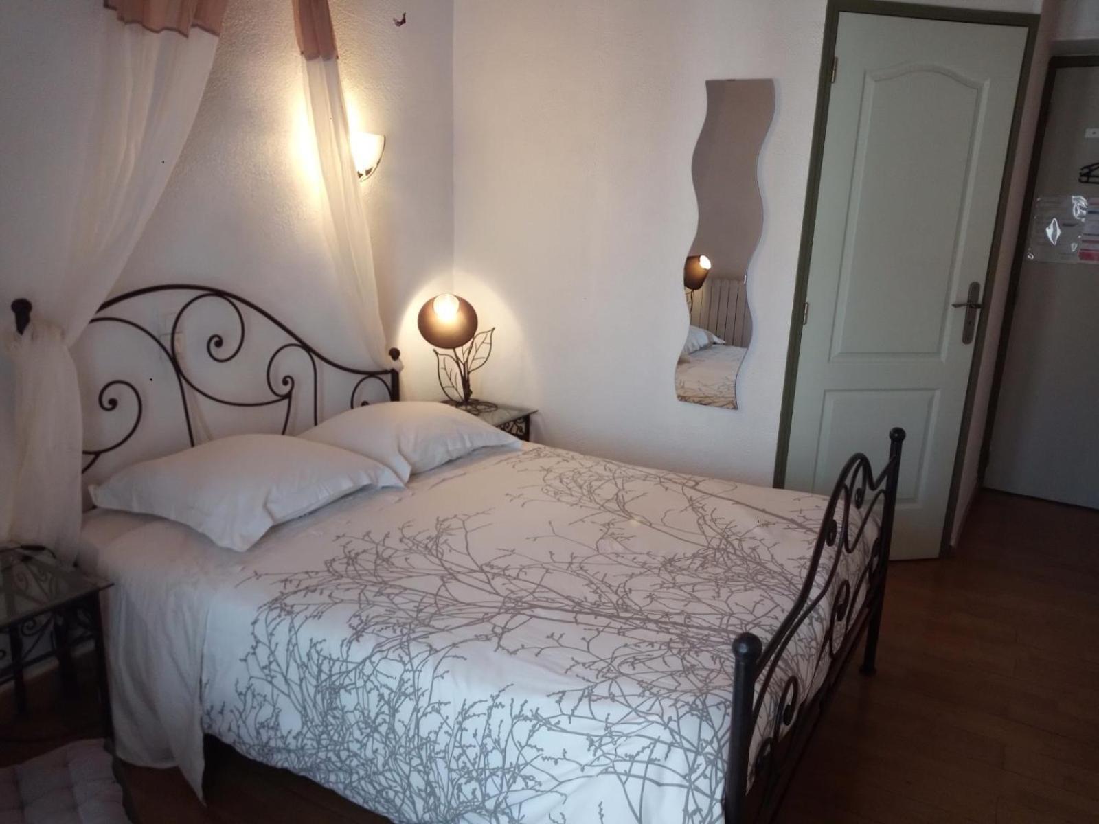 Bed and Breakfast L'Orangeraie Эльн Экстерьер фото